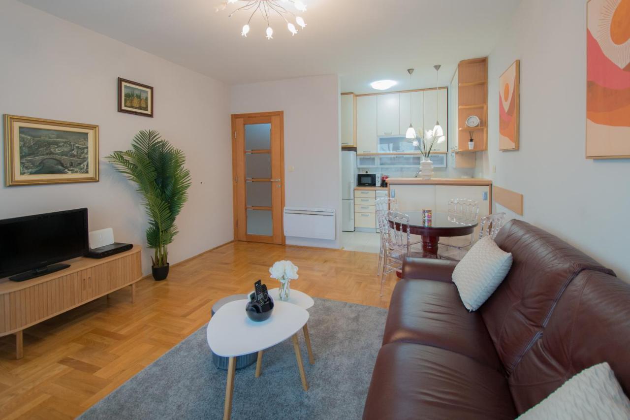 City Nest Apartment Подгорица Экстерьер фото